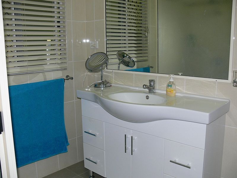 77 FOURTEENTH Avenue, Home Hill QLD 4806