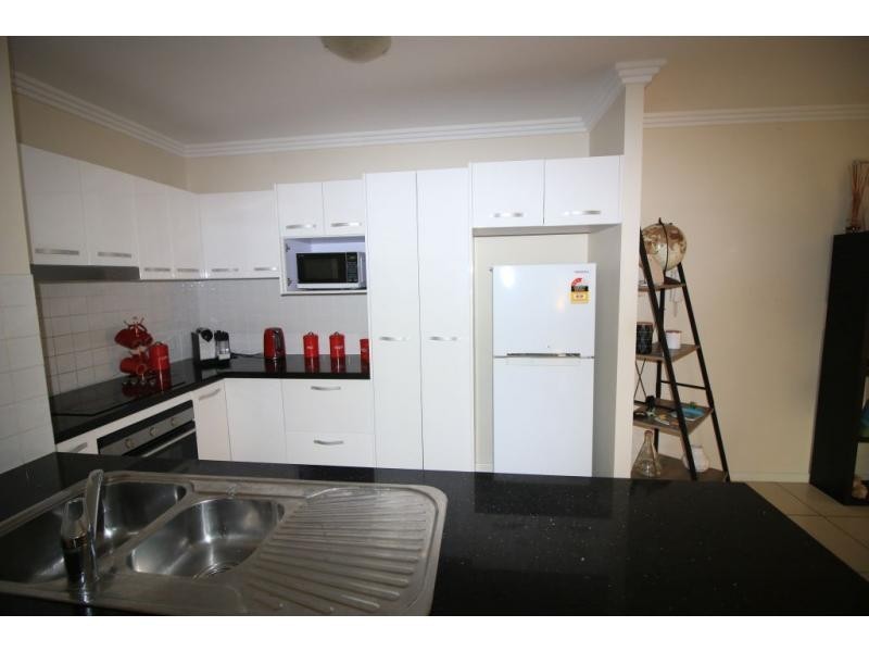 3/321-341 ANGUS SMITH Drive, Douglas QLD 4814