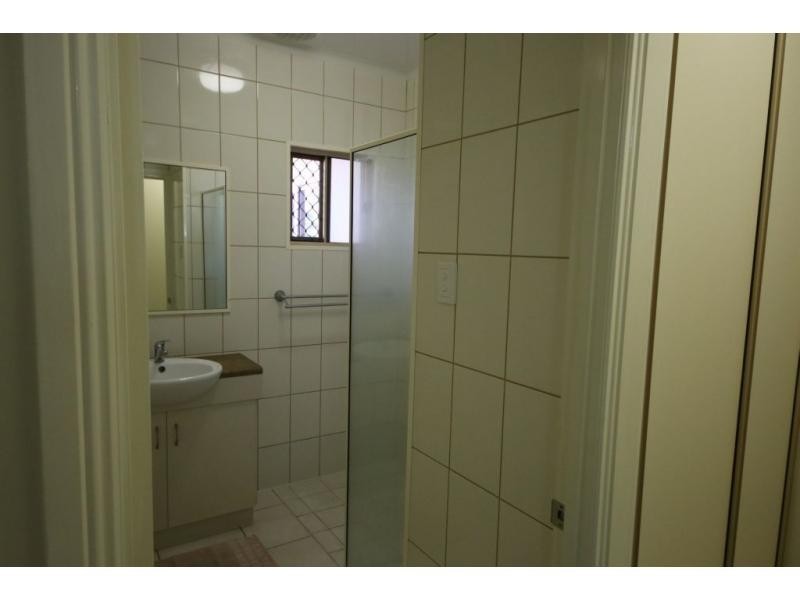 1/36A WILMINGTON Street, Ayr QLD 4807