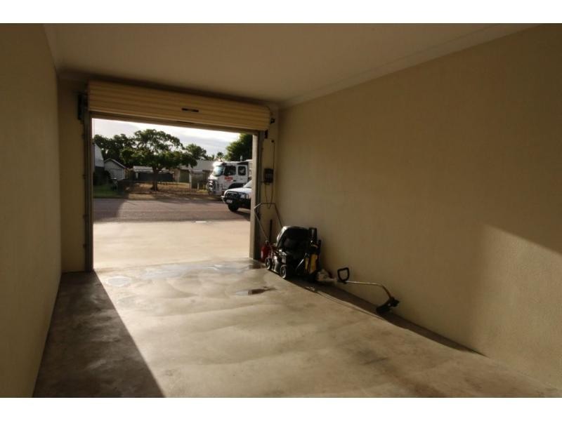 1/36A WILMINGTON Street, Ayr QLD 4807