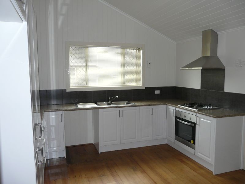 96 RAILWAY Street, Ayr QLD 4807