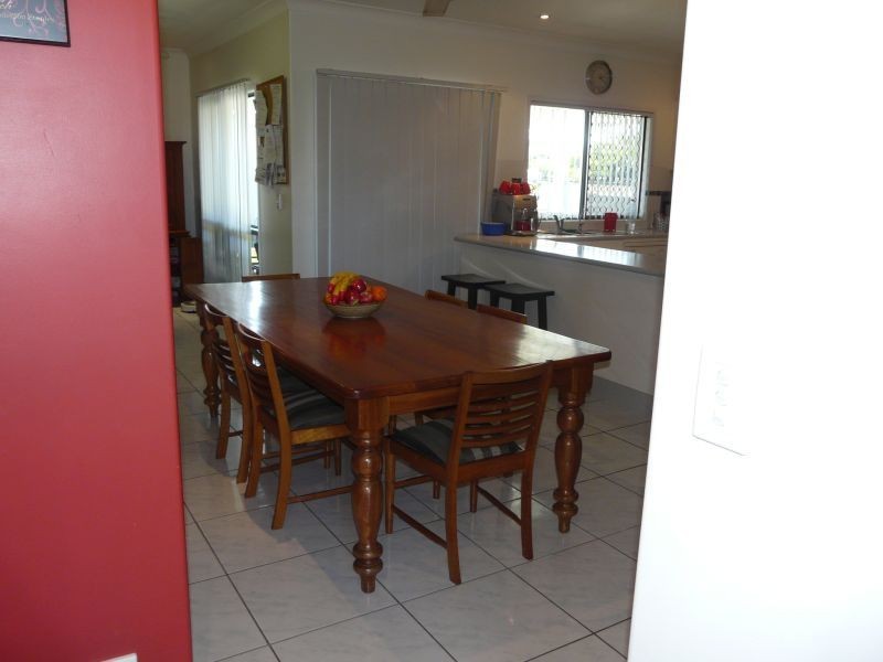 93 BEACH Road, Ayr QLD 4807