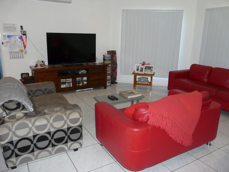 93 BEACH Road, Ayr QLD 4807