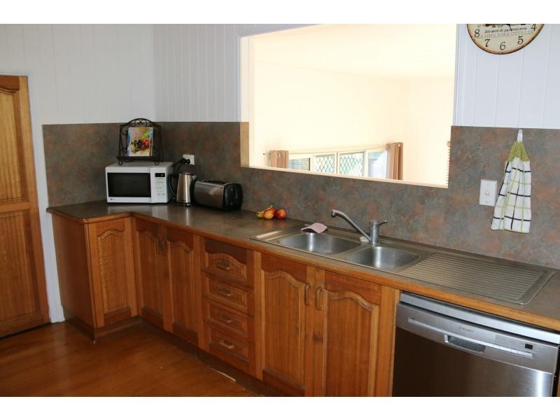 25 MUNRO Street, Brandon QLD 4808