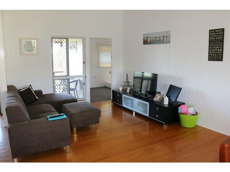 25 MUNRO Street, Brandon QLD 4808