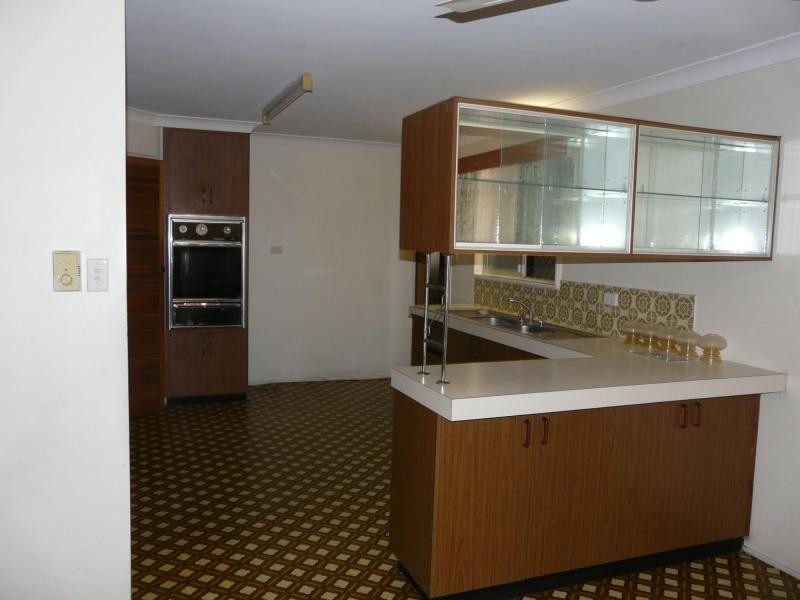 108 TWELFTH Avenue, Home Hill QLD 4806