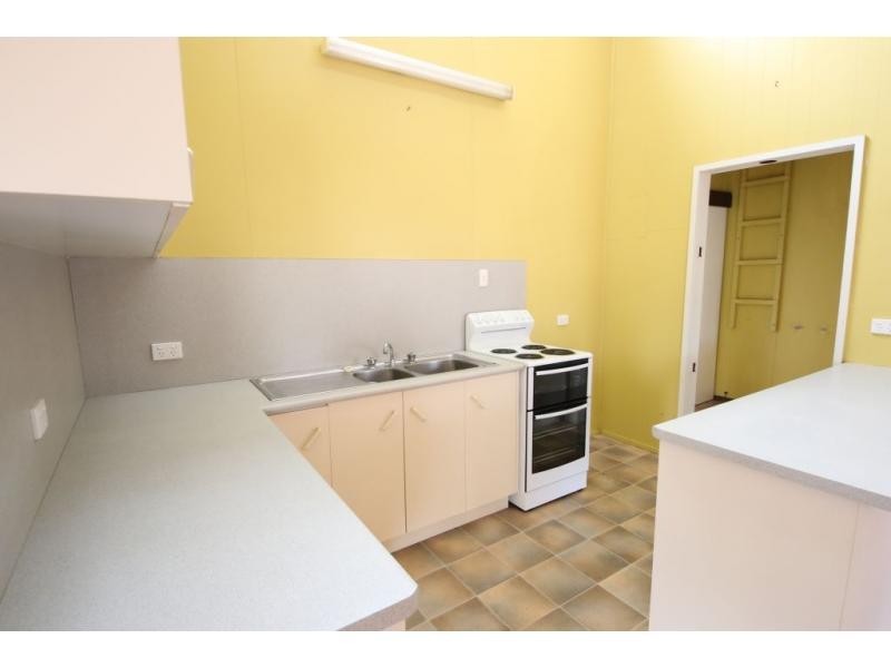 34 BANISTER Street, Brandon QLD 4808