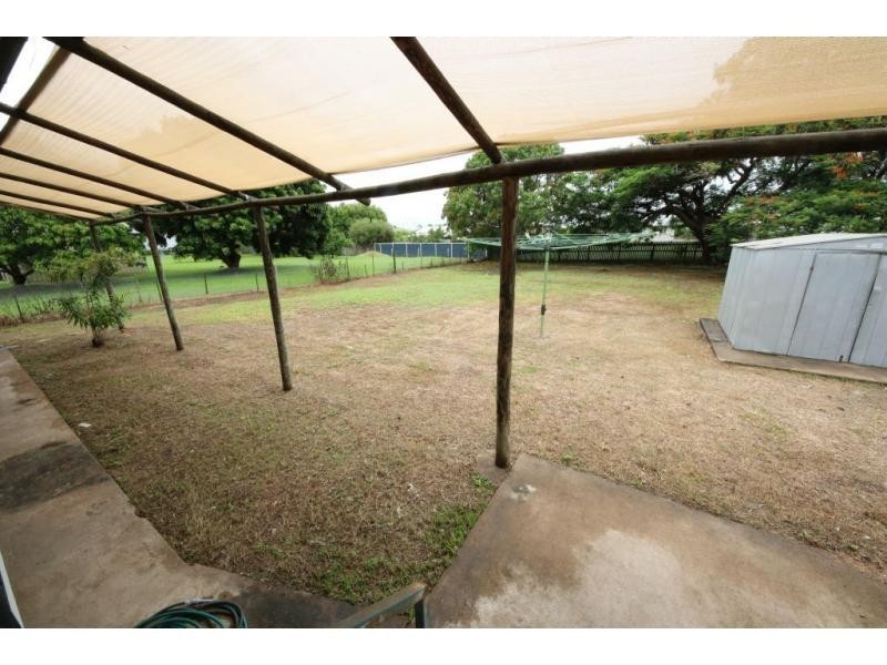 34 BANISTER Street, Brandon QLD 4808