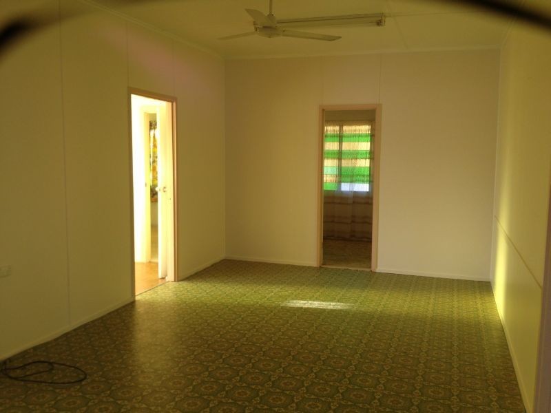 14 HOEY Street, Ayr QLD 4807