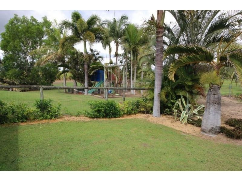 49 BOWLING GREEN Street, Brandon QLD 4808