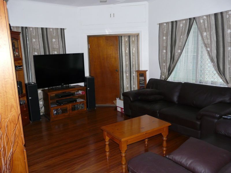 57 SEVENTH Avenue, Home Hill QLD 4806