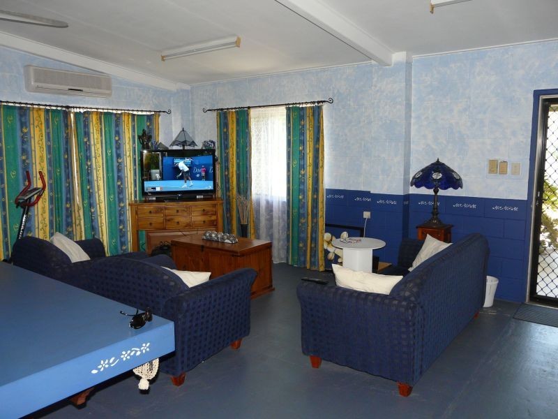 57 SEVENTH Avenue, Home Hill QLD 4806