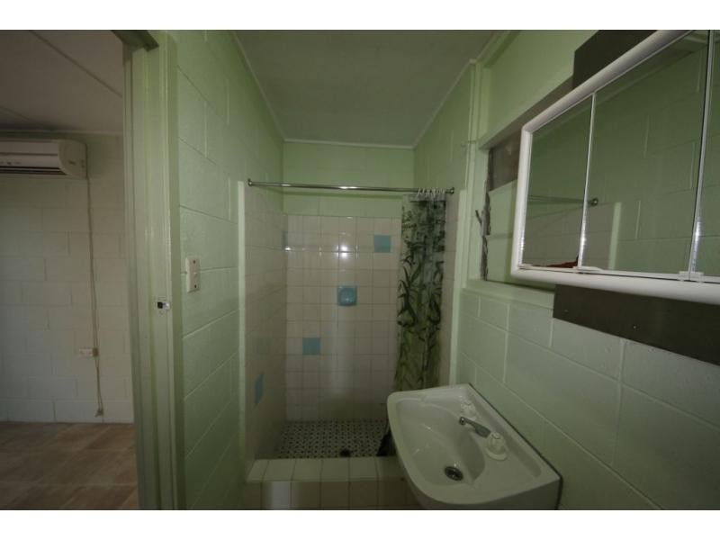 2/305 Stuart Drive, Wulguru QLD 4811