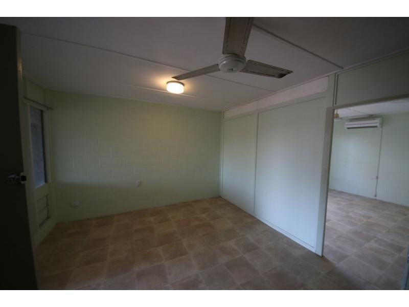 2/305 Stuart Drive, Wulguru QLD 4811