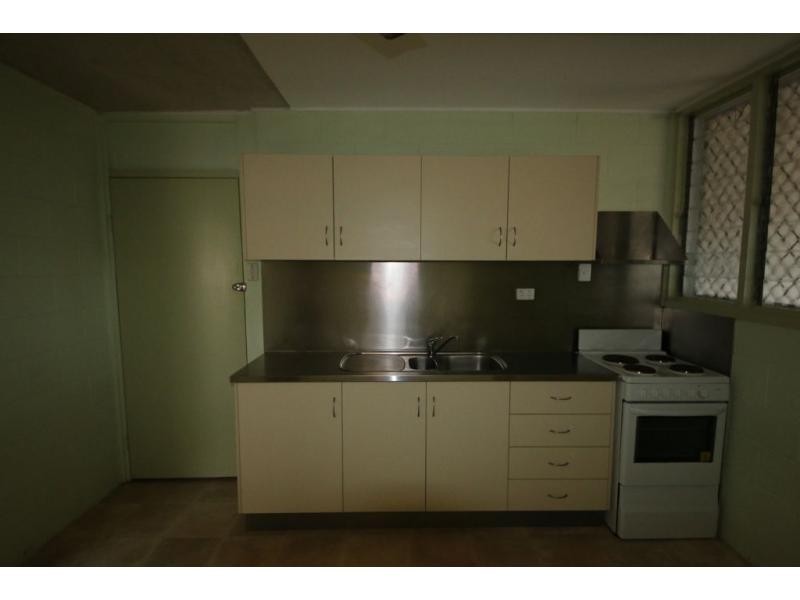 2/305 Stuart Drive, Wulguru QLD 4811