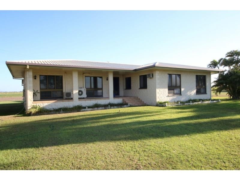 126 ANNABRANCH Road, Jarvisfield QLD 4807