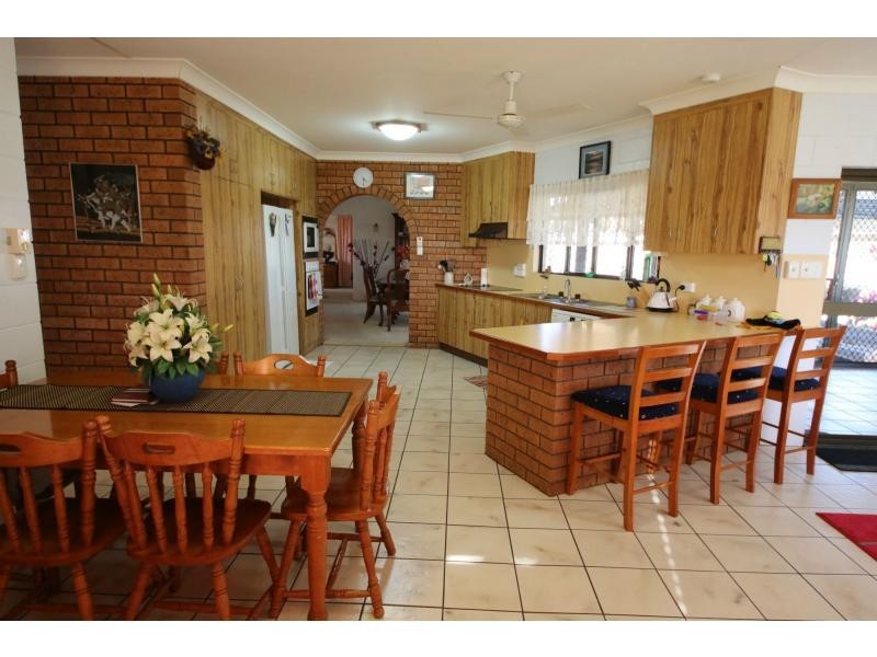126 ANNABRANCH Road, Jarvisfield QLD 4807