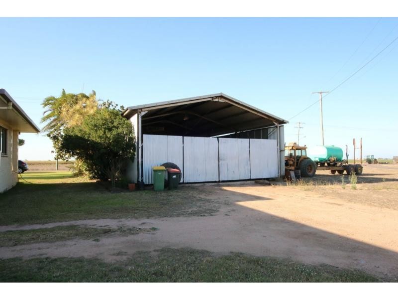126 ANNABRANCH Road, Jarvisfield QLD 4807