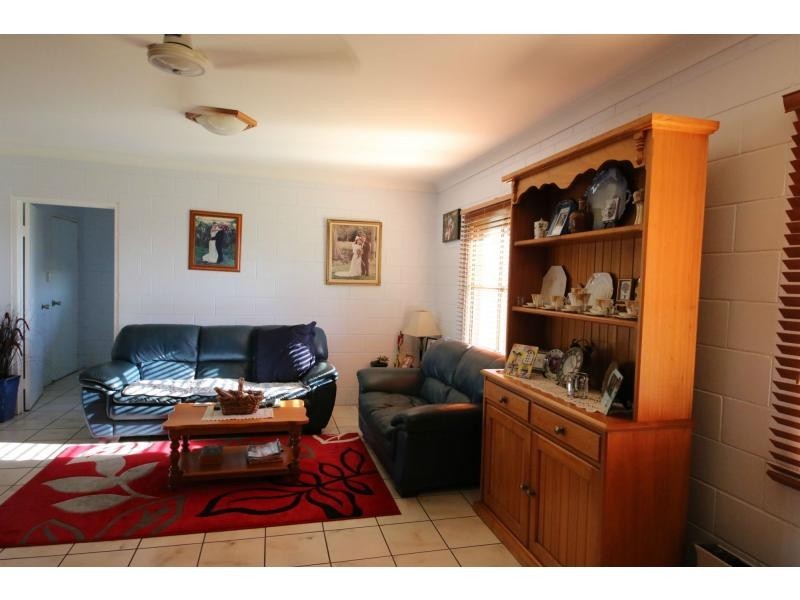 126 ANNABRANCH Road, Jarvisfield QLD 4807