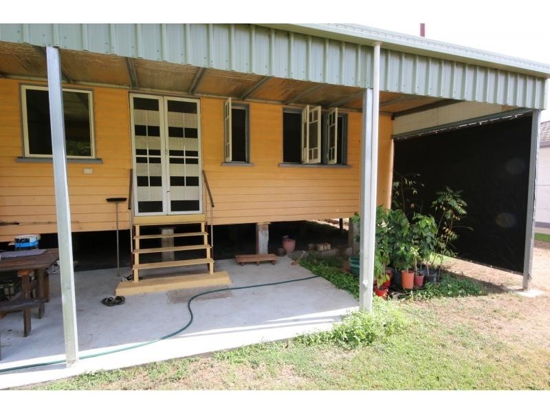33 FIFTEENTH Street, Home Hill QLD 4806