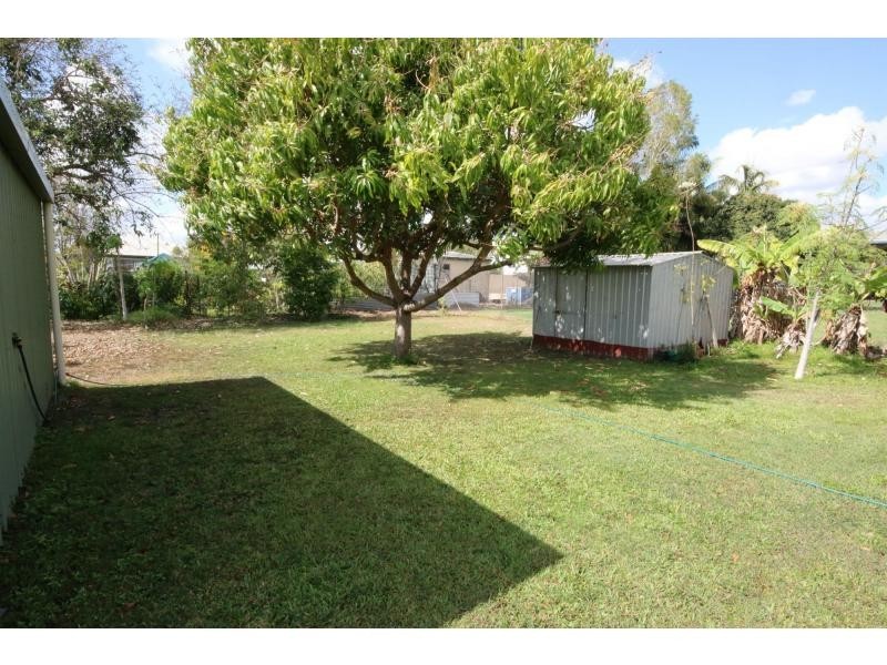 33 FIFTEENTH Street, Home Hill QLD 4806