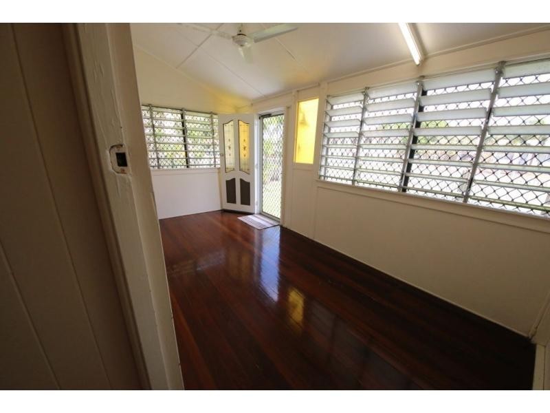 158-160 CAMERON Street, Ayr QLD 4807