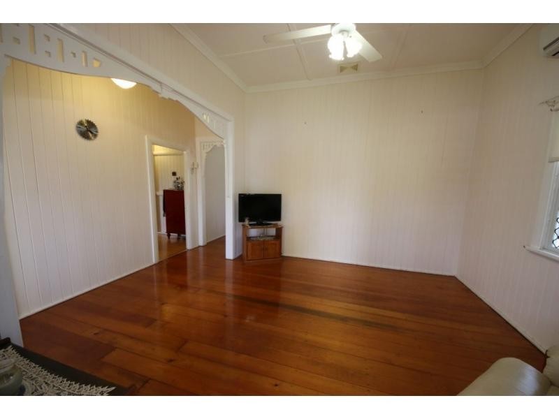 158-160 CAMERON Street, Ayr QLD 4807