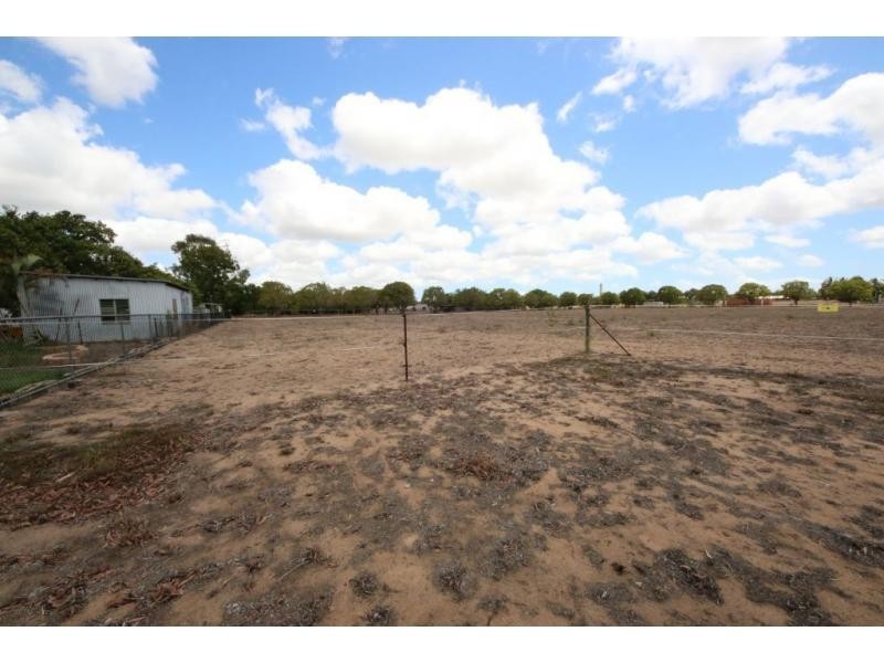 L2 BARR Street, Ayr QLD 4807