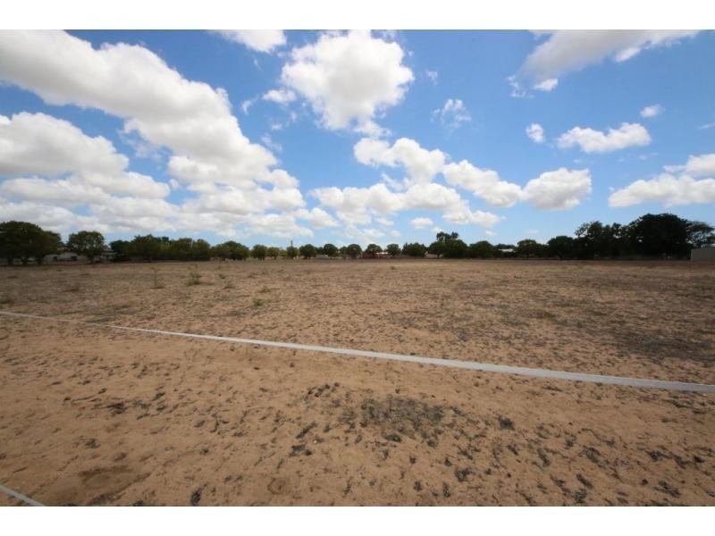 L2 BARR Street, Ayr QLD 4807
