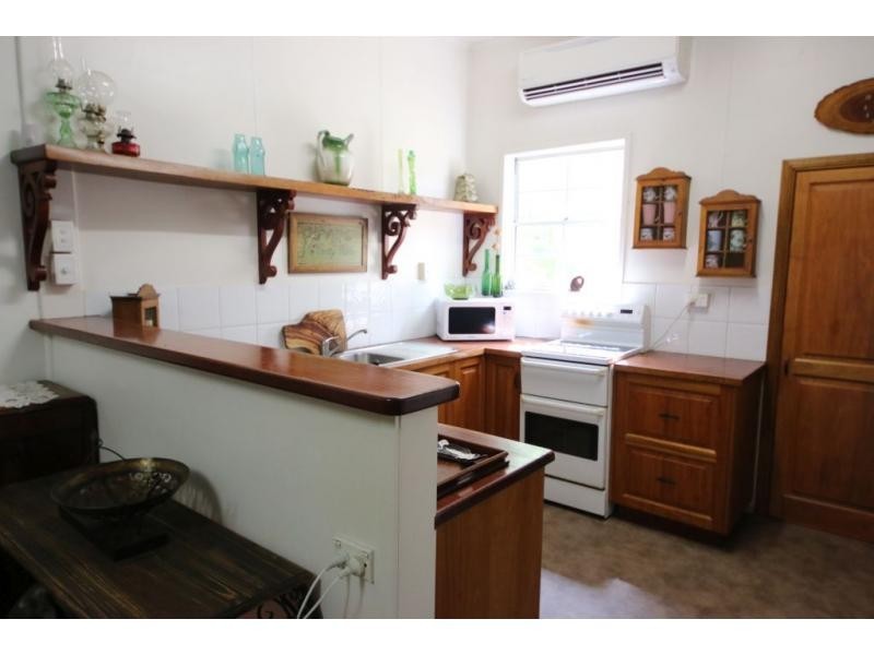 94 RAILWAY Street, Ayr QLD 4807