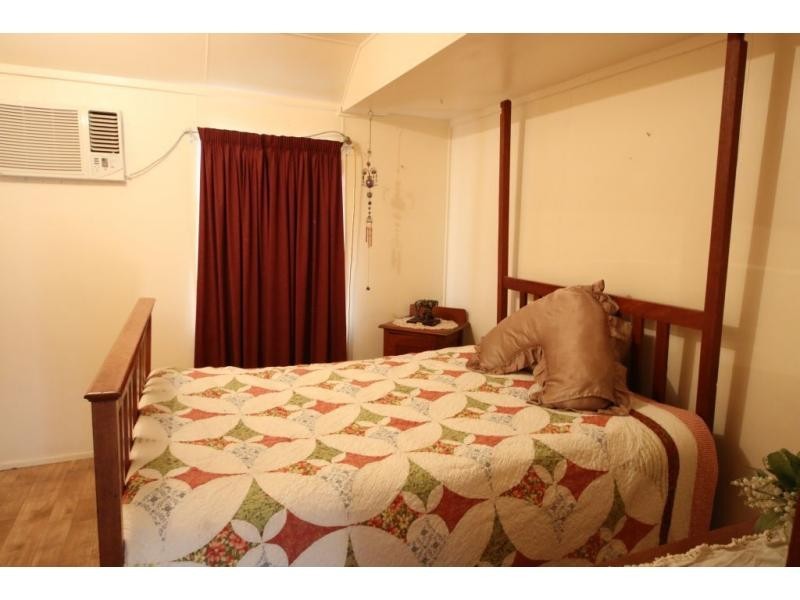 94 RAILWAY Street, Ayr QLD 4807