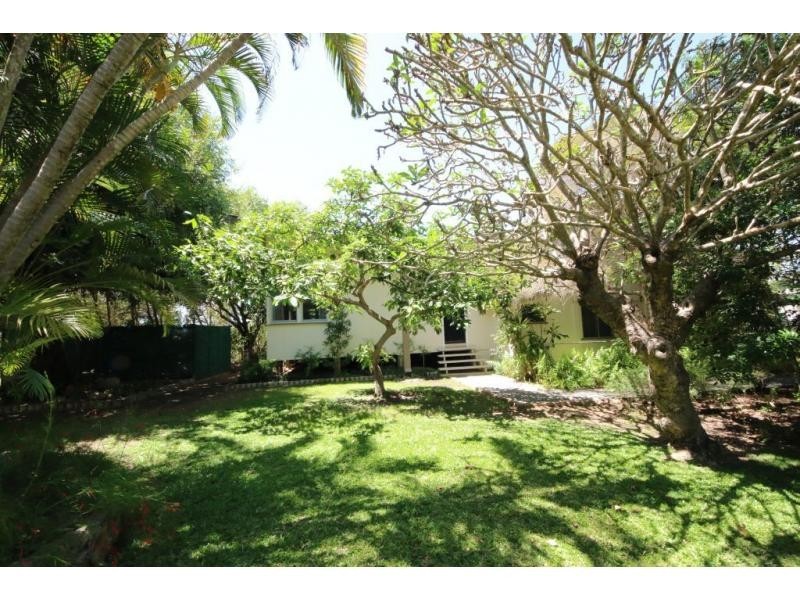 32-34 BEACH Road, Ayr QLD 4807