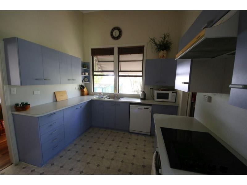 32-34 BEACH Road, Ayr QLD 4807