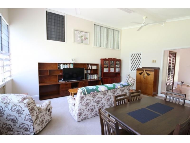 32-34 BEACH Road, Ayr QLD 4807