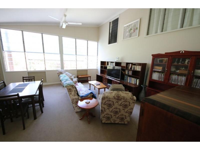 32-34 BEACH Road, Ayr QLD 4807