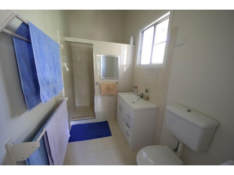 32-34 BEACH Road, Ayr QLD 4807