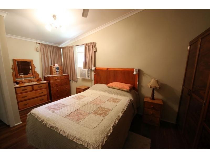 32-34 BEACH Road, Ayr QLD 4807