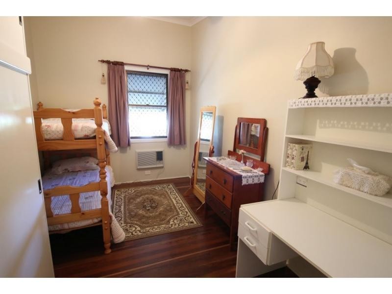 32-34 BEACH Road, Ayr QLD 4807