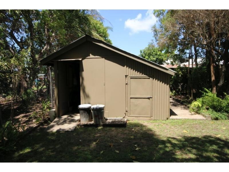 32-34 BEACH Road, Ayr QLD 4807