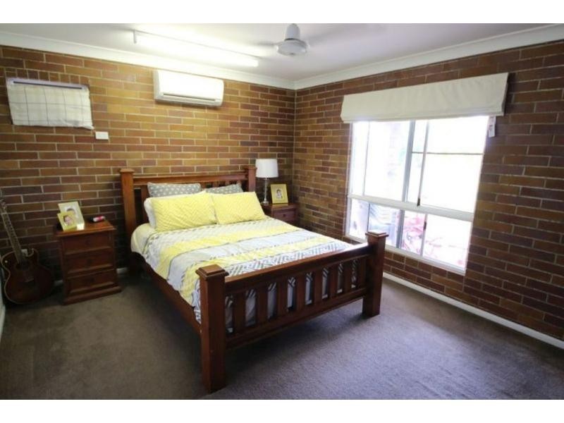 49 BOWLING GREEN Street, Brandon QLD 4808