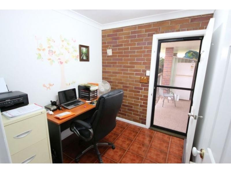 49 BOWLING GREEN Street, Brandon QLD 4808