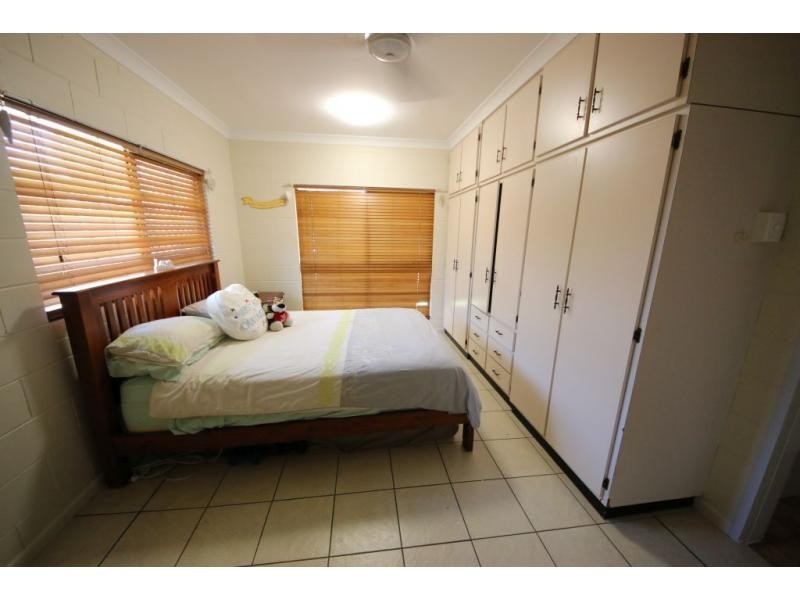 96 THIRTEENTH Avenue, Home Hill QLD 4806