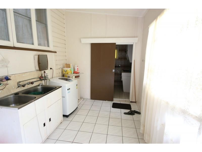 1 PARKER Street, Ayr QLD 4807