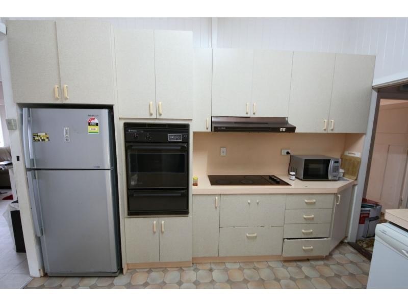 1 PARKER Street, Ayr QLD 4807