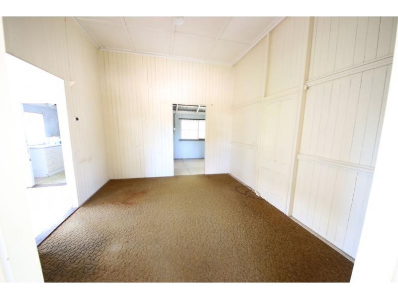82 TWELFTH Avenue, Home Hill QLD 4806