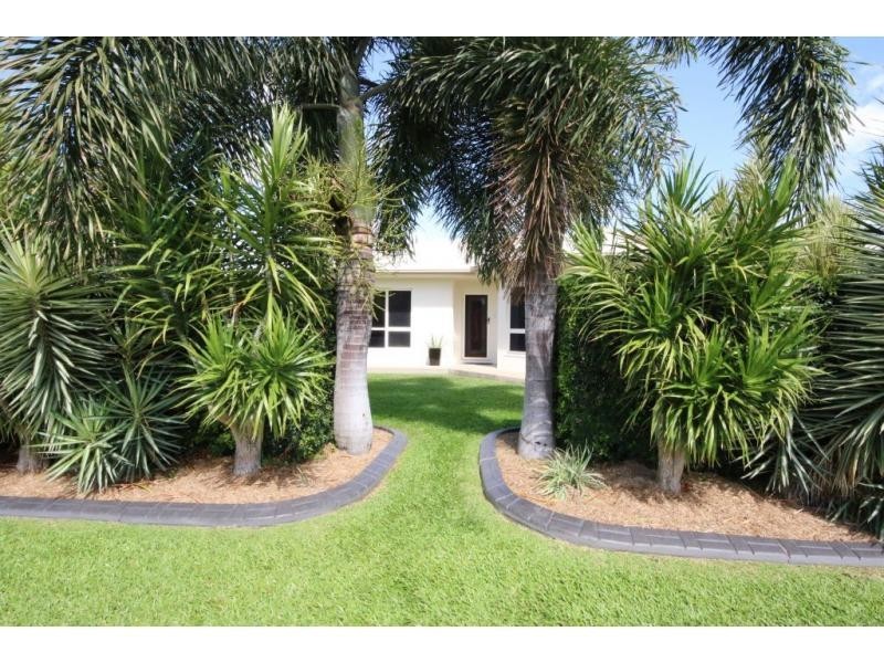 87 BEACH Road, Ayr QLD 4807