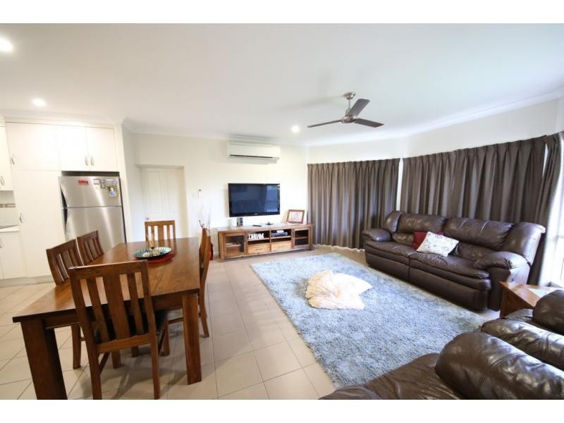 87 BEACH Road, Ayr QLD 4807