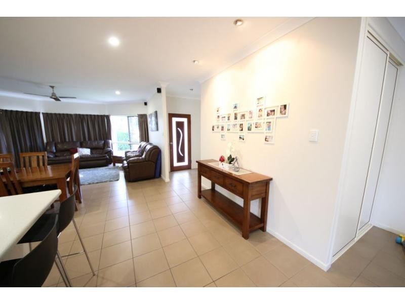 87 BEACH Road, Ayr QLD 4807