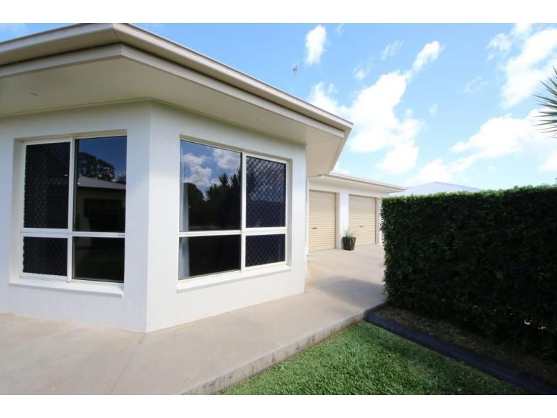 87 BEACH Road, Ayr QLD 4807