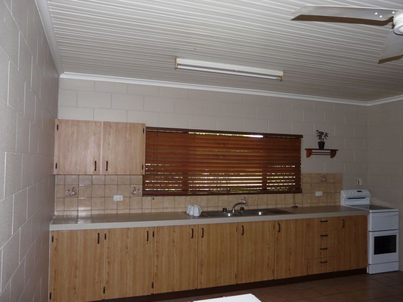 Unit 3/37-39 CHIPPENDALE Street, Ayr QLD 4807